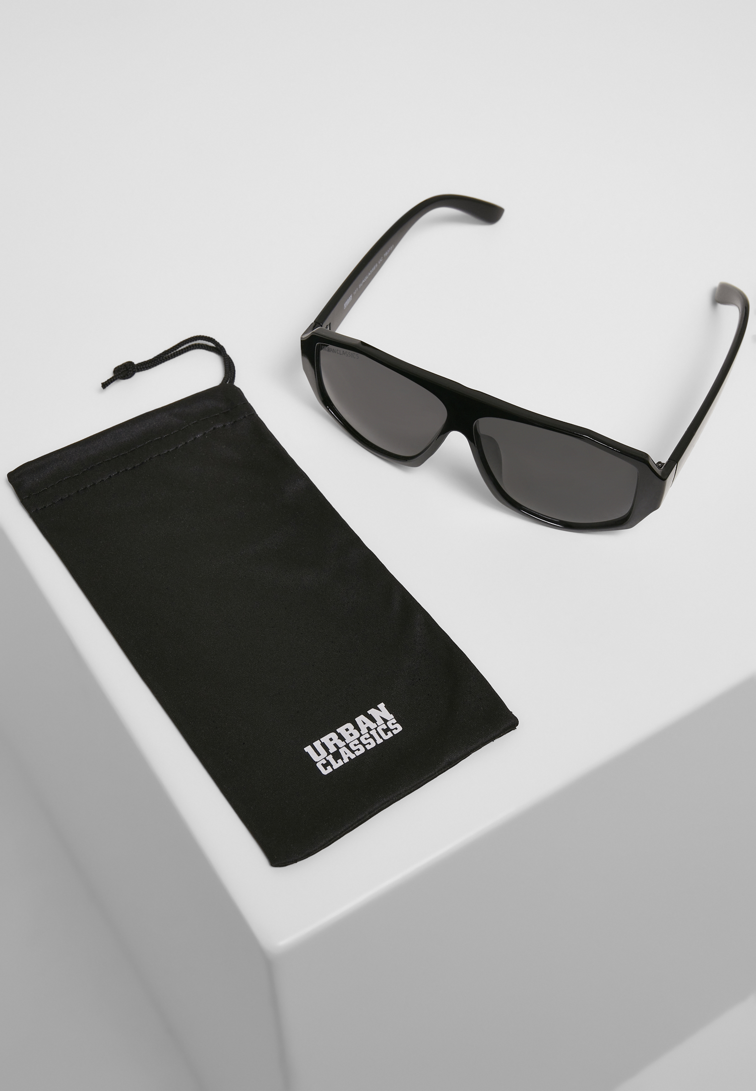 Urban Classics Sluneční brýle URBAN CLASSICS (TB3731) Černá / Černá